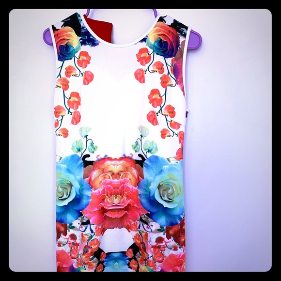 Dress - Picture 1 of 2